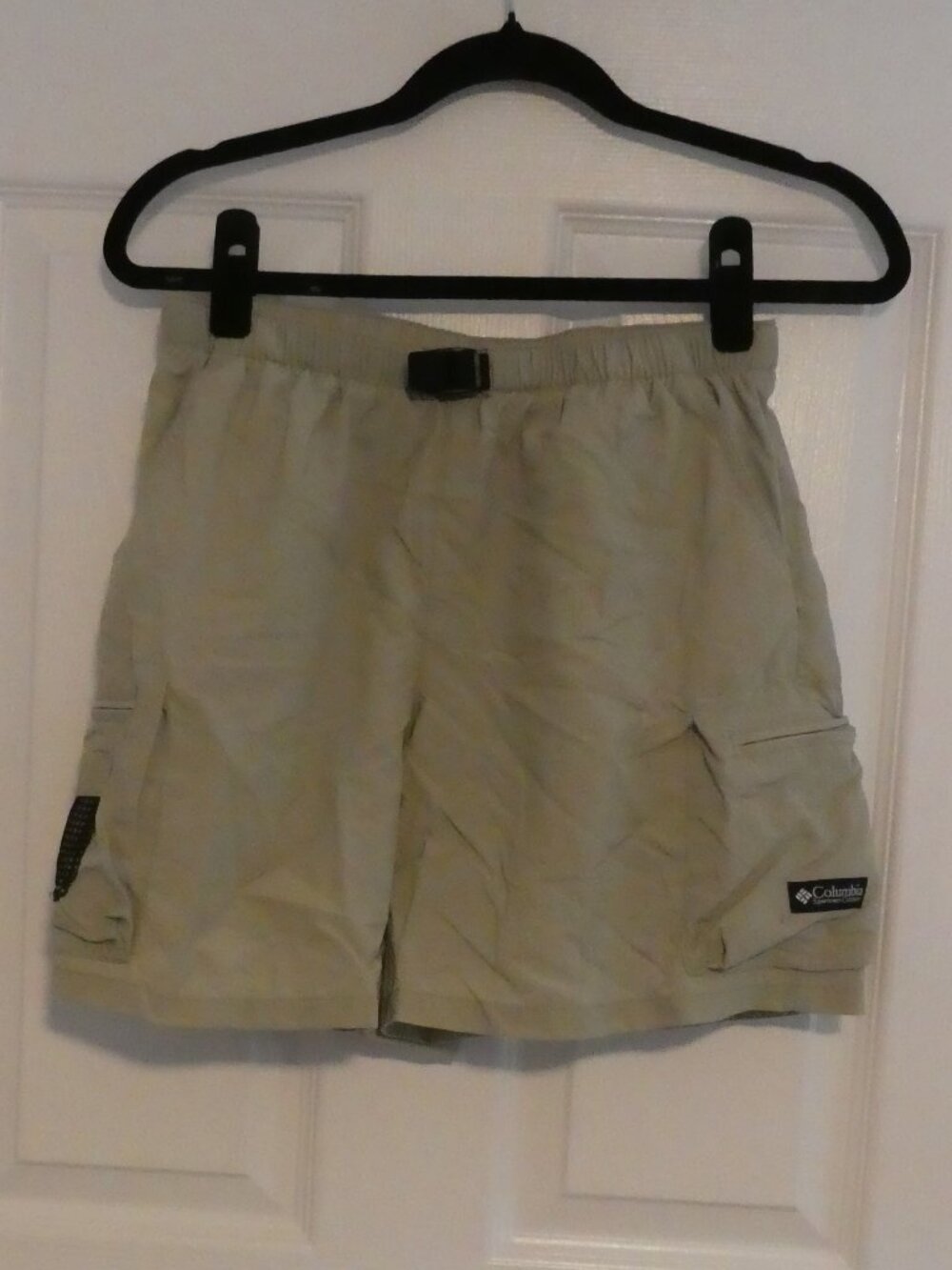 COLUMBIA SPORTSWEAR CO Youth Boys Tan Belted Cargo Hiking Shorts - size 14/16